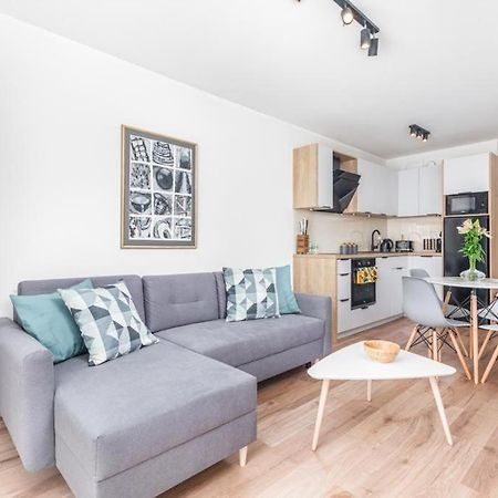Modern Riverside Apartment With Free Parking Space Szczecin Bagian luar foto